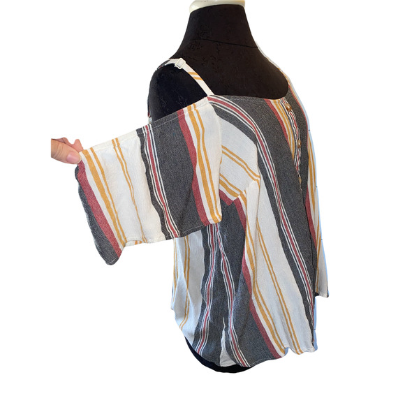 TORRID Off shoulder striped size 2 blouse - Picture 2 of 6